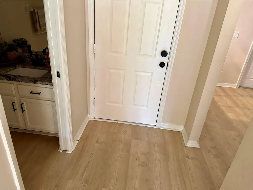 648 Spring Lake Circle Tarpon Springs FL 34688