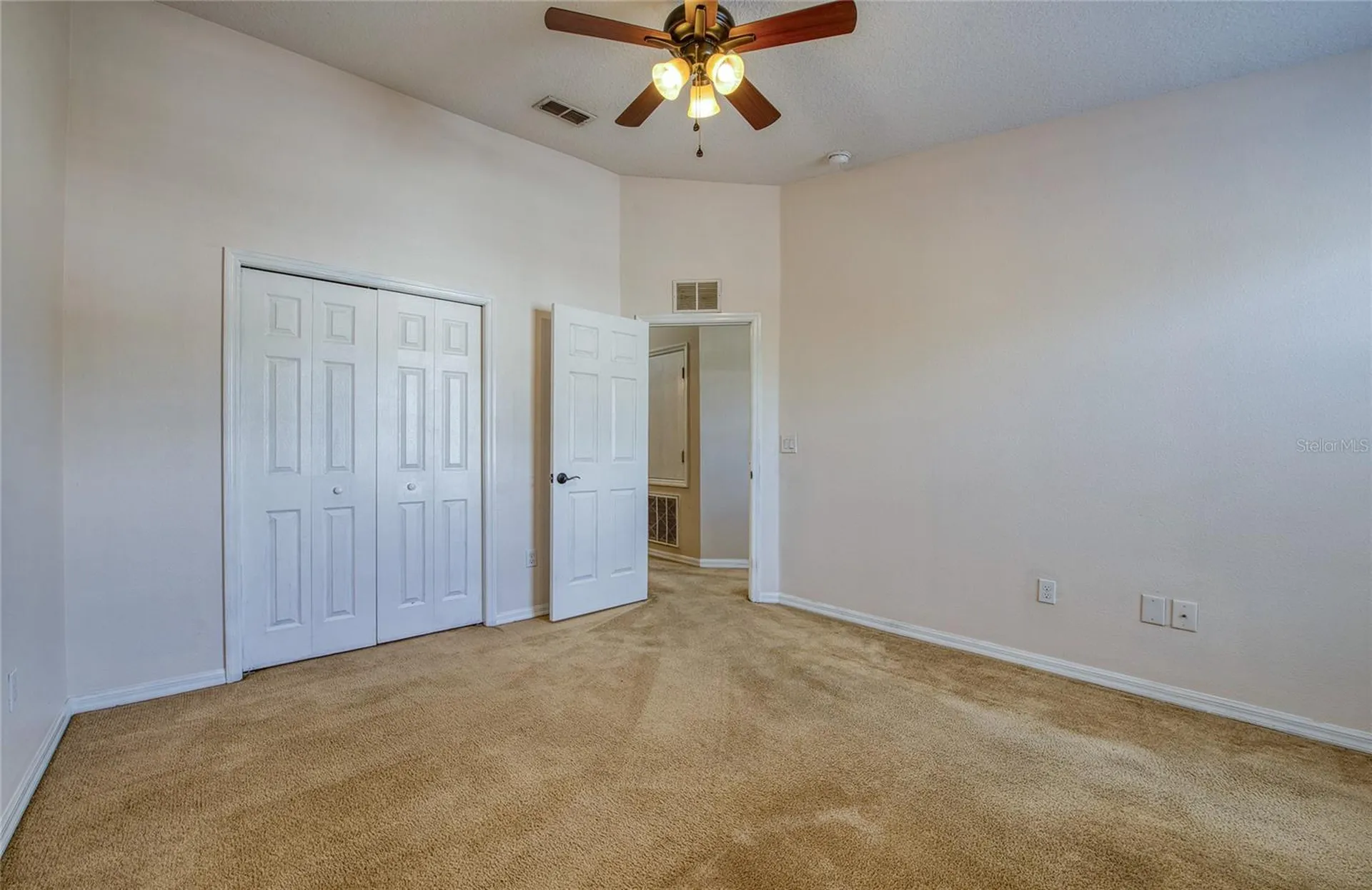 648 Spring Lake Circle Tarpon Springs FL 34688