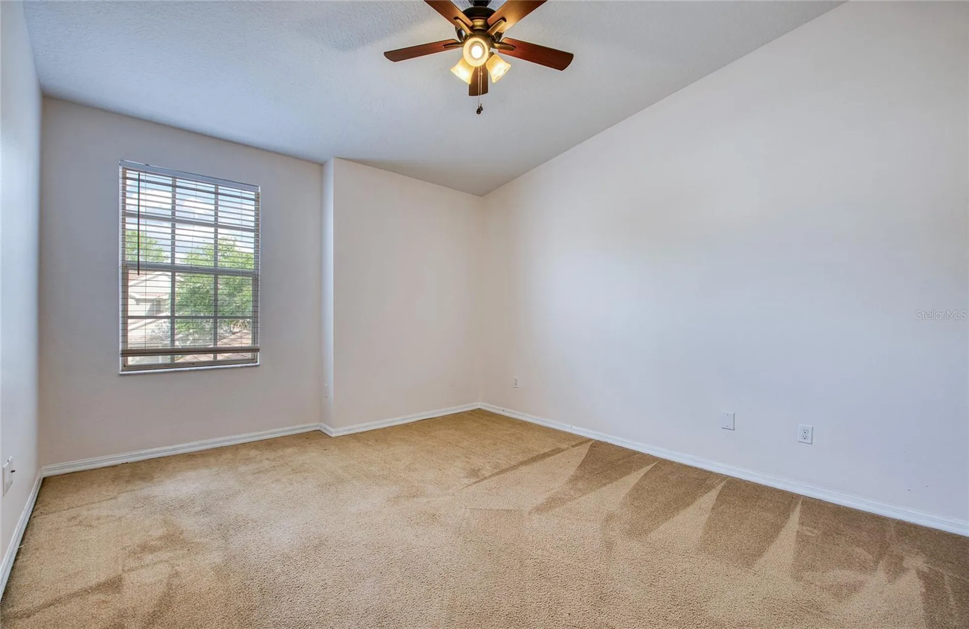 648 Spring Lake Circle Tarpon Springs FL 34688