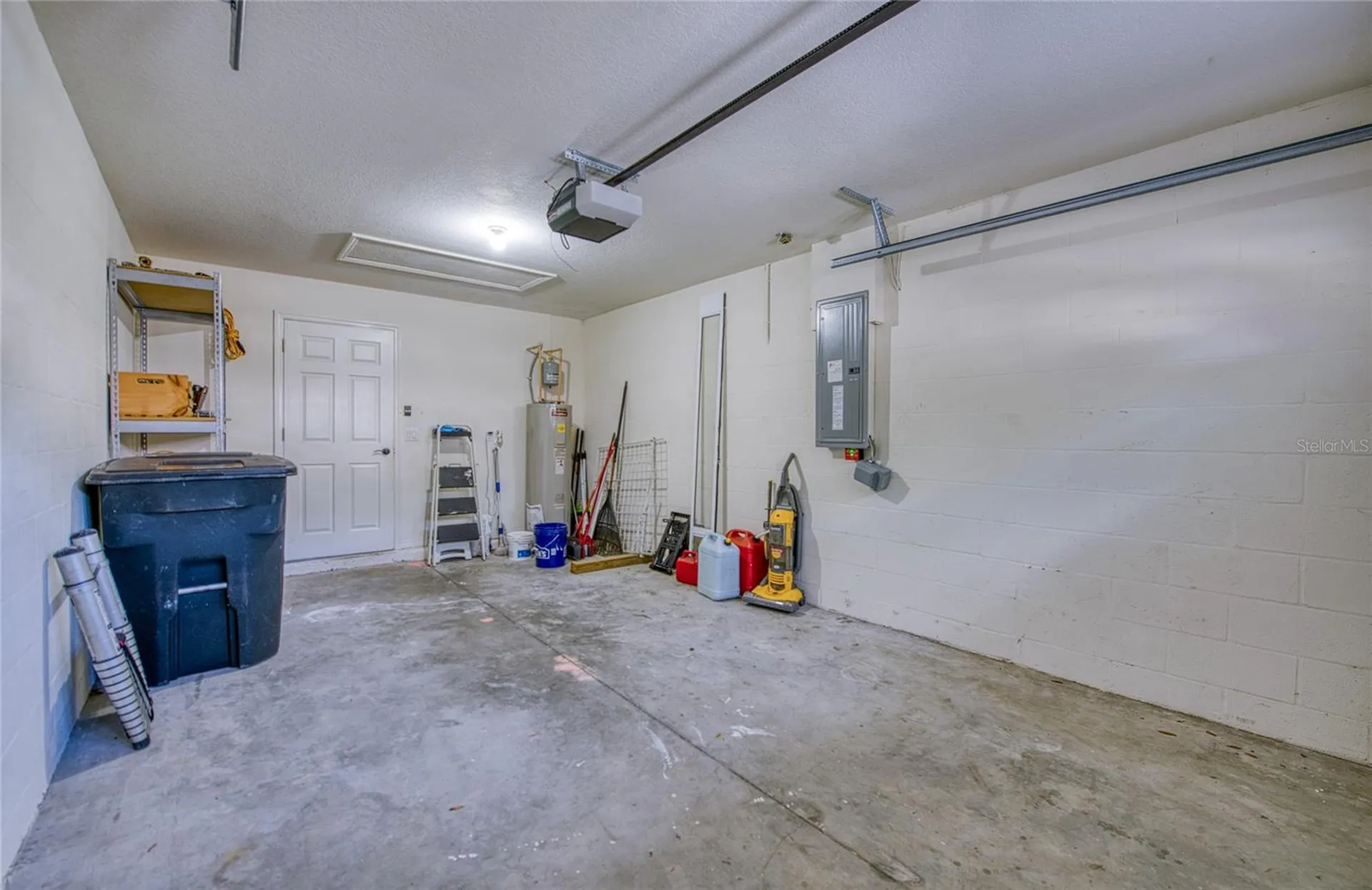 648 Spring Lake Circle Tarpon Springs FL 34688
