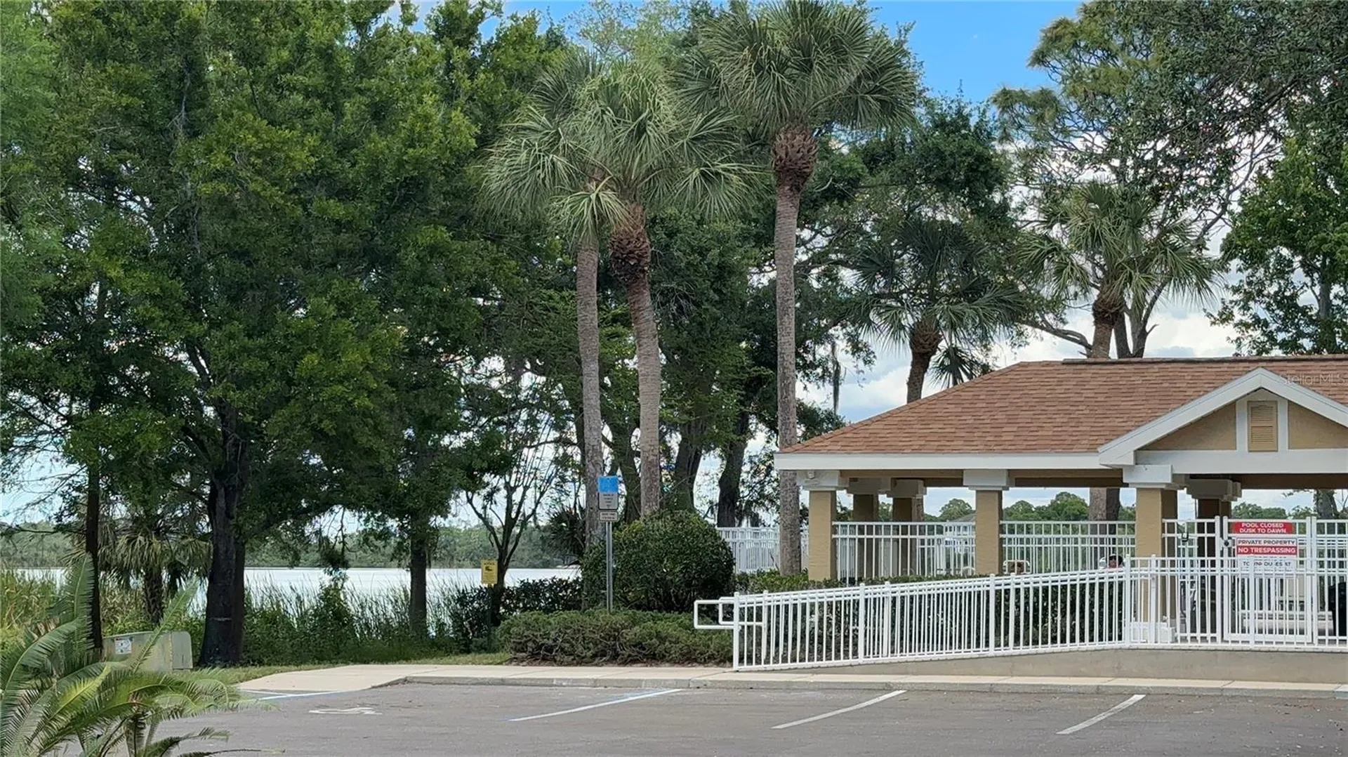648 Spring Lake Circle Tarpon Springs FL 34688
