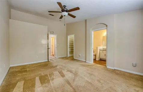 648 Spring Lake Circle Tarpon Springs FL 34688