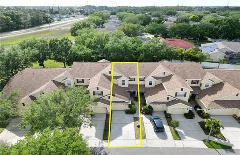 648 Spring Lake Circle Tarpon Springs FL 34688