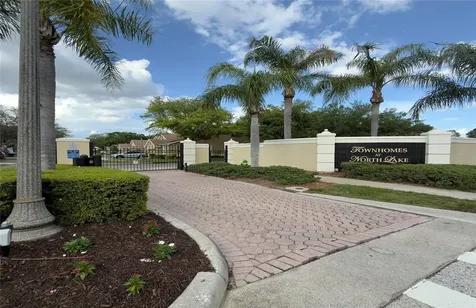 648 Spring Lake Circle Tarpon Springs FL 34688