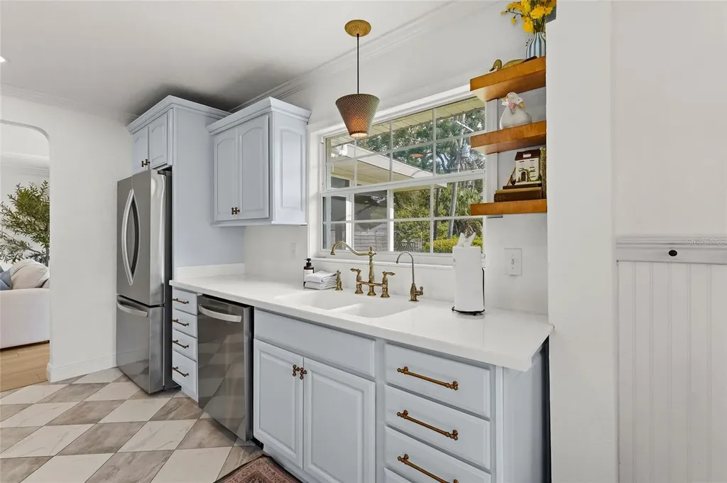 7746 Westmoreland Drive Sarasota FL 34243