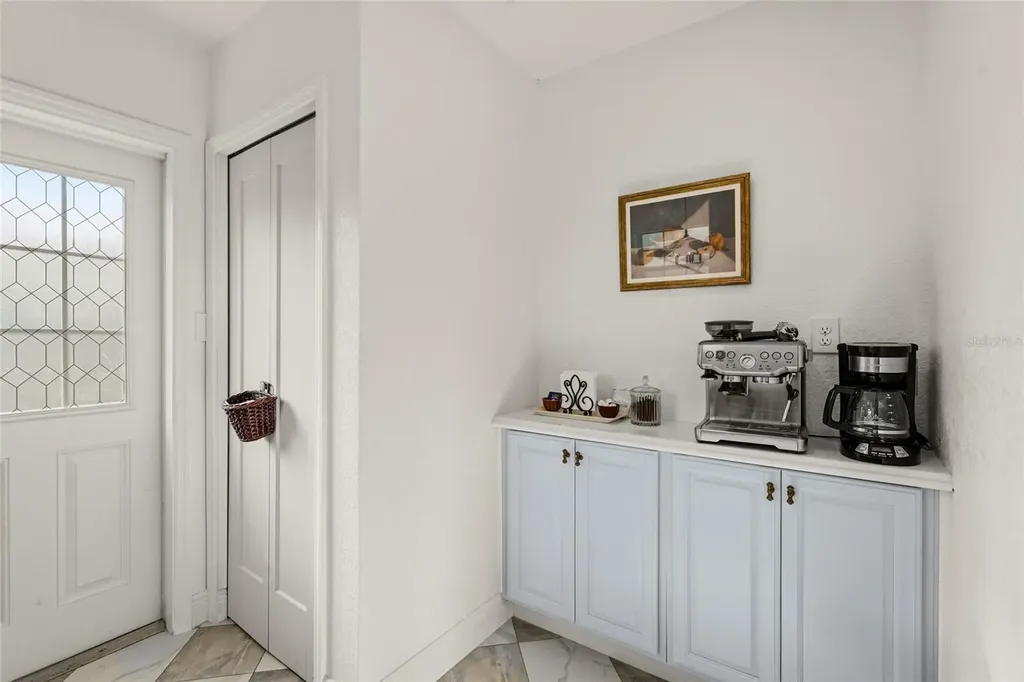 7746 Westmoreland Drive Sarasota FL 34243