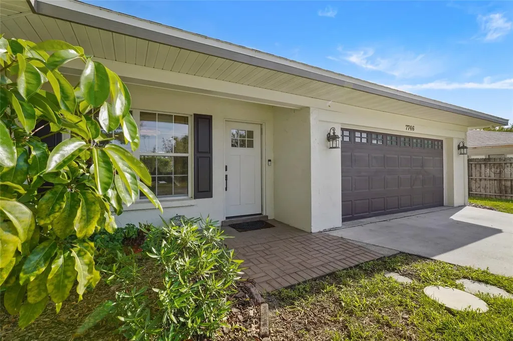 7746 Westmoreland Drive Sarasota FL 34243