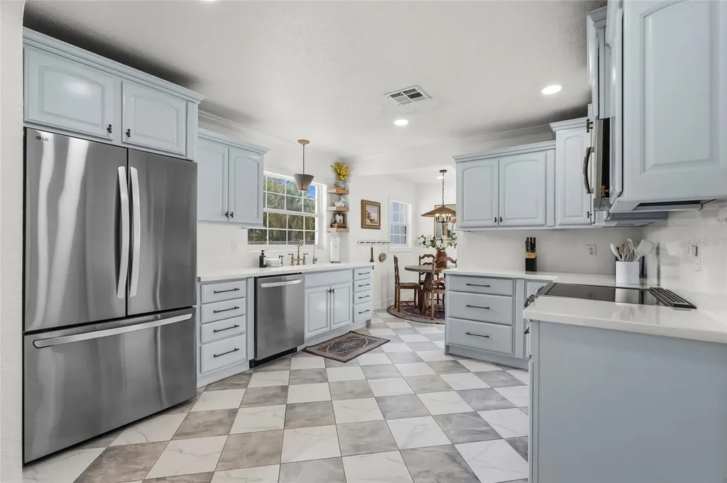 7746 Westmoreland Drive Sarasota FL 34243