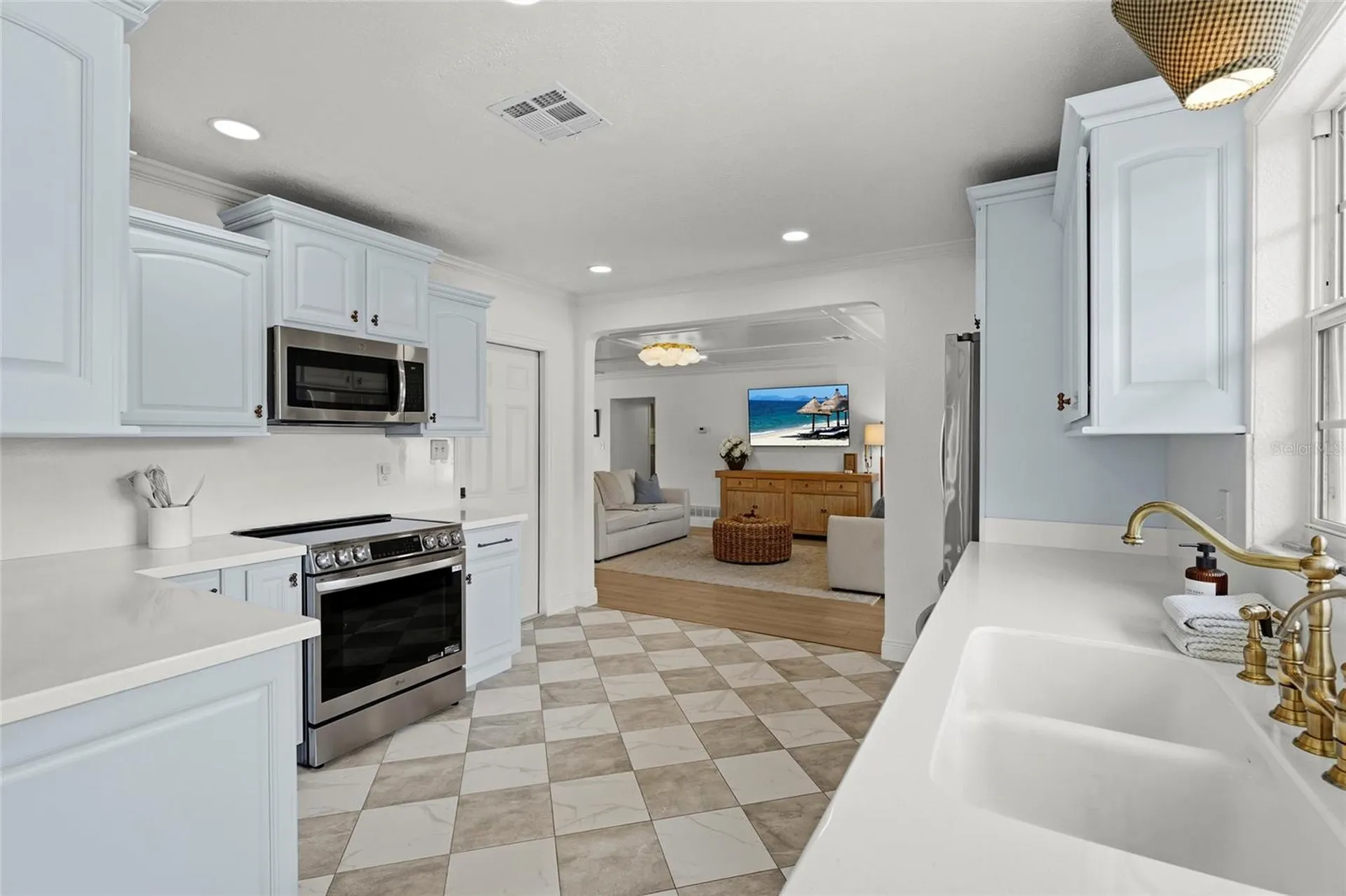 7746 Westmoreland Drive Sarasota FL 34243