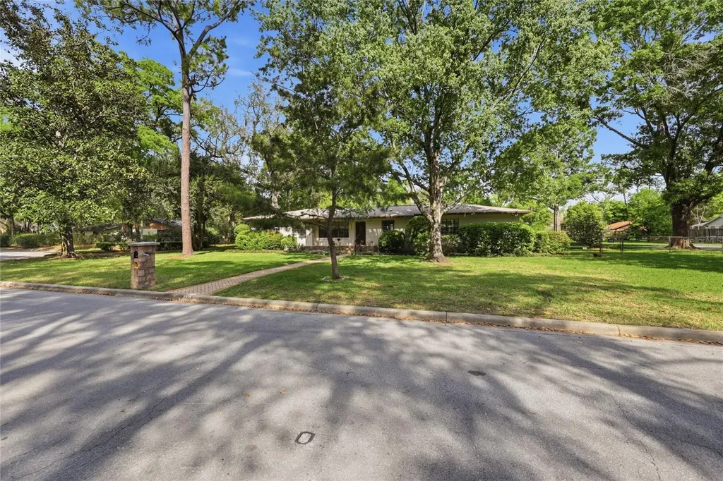 3219 NW 29th Terrace Gainesville FL 32605