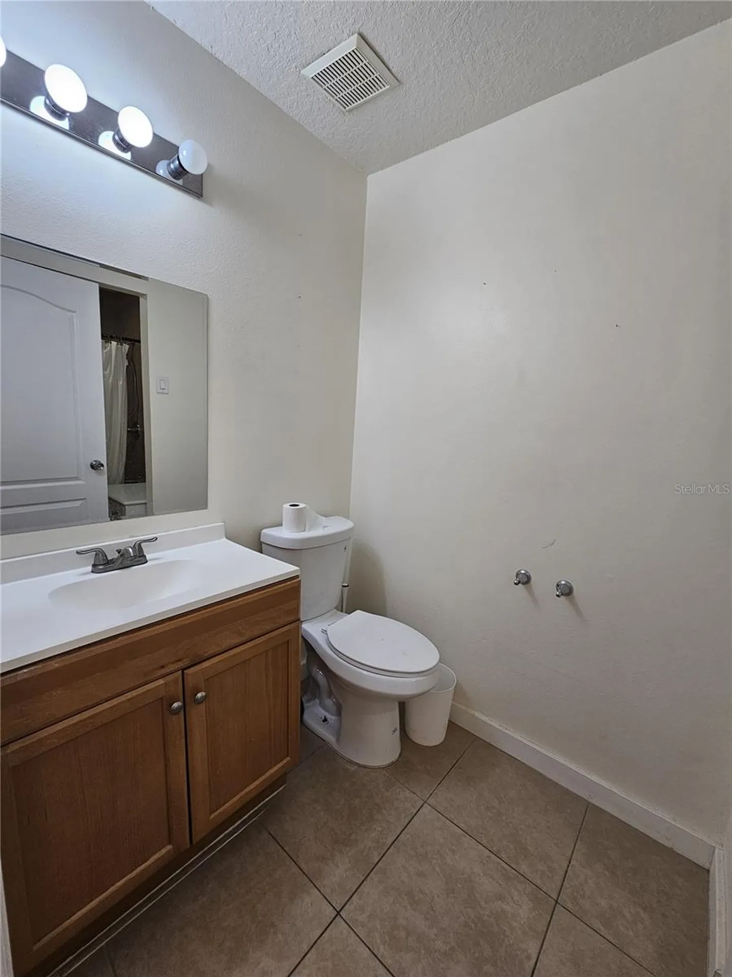 8825 Kensington Court Kissimmee FL 34747