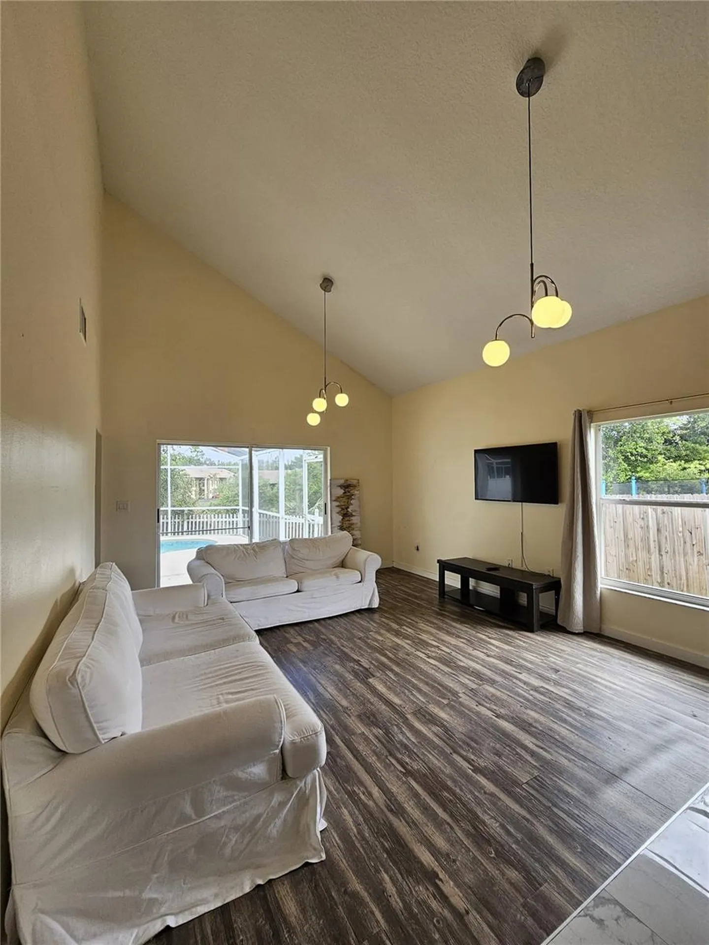 8825 Kensington Court Kissimmee FL 34747
