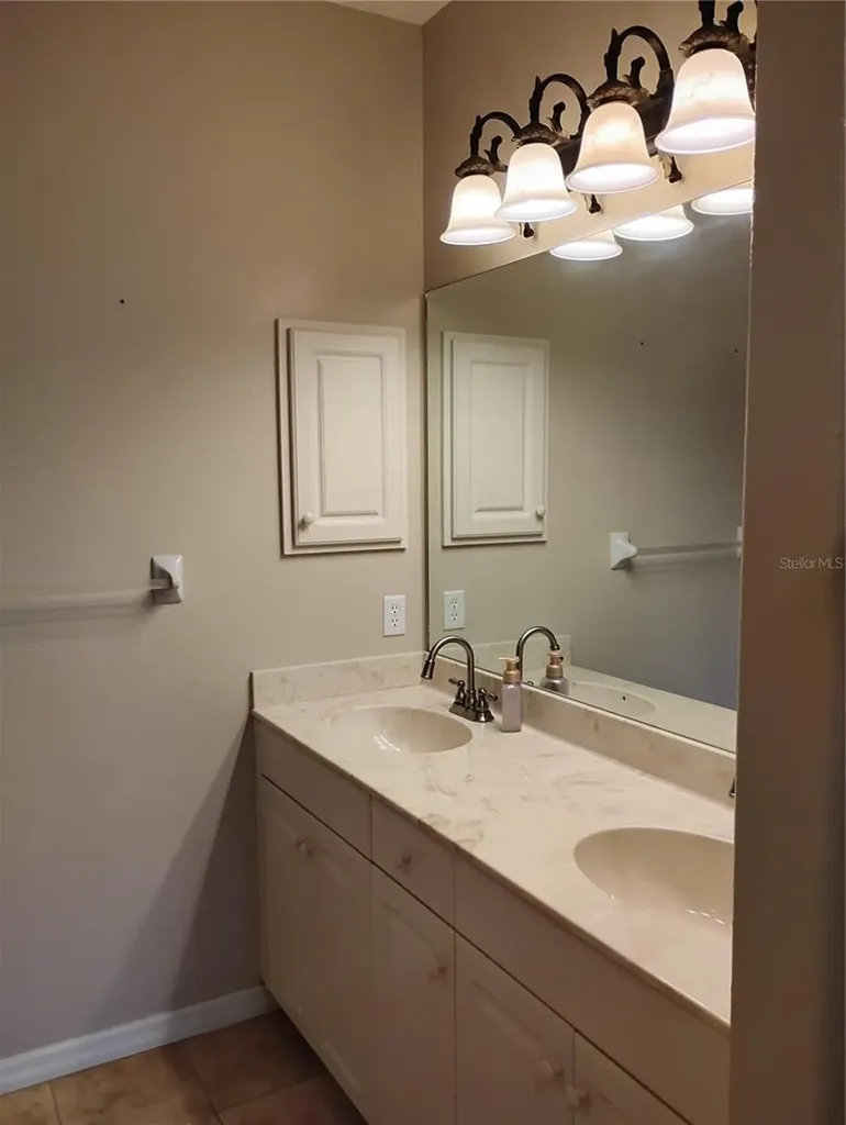 1761 Auburn Lakes Drive Venice FL 34292
