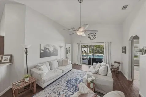 6541 Crescent Loop Winter Haven FL 33884