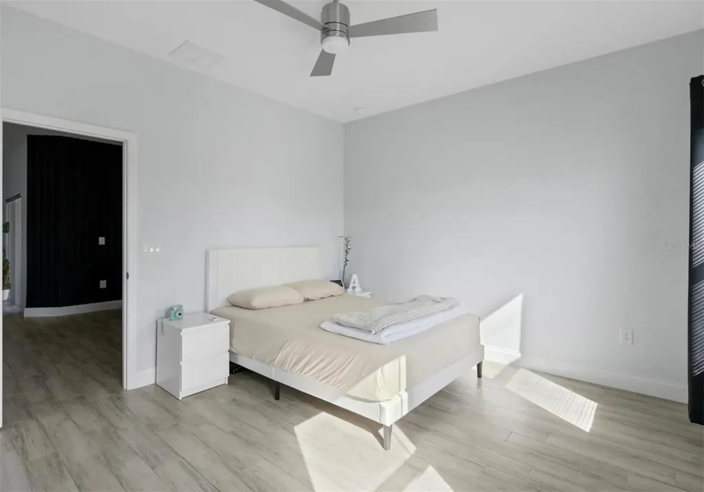 817 Desmoines Place Kissimmee FL 34759