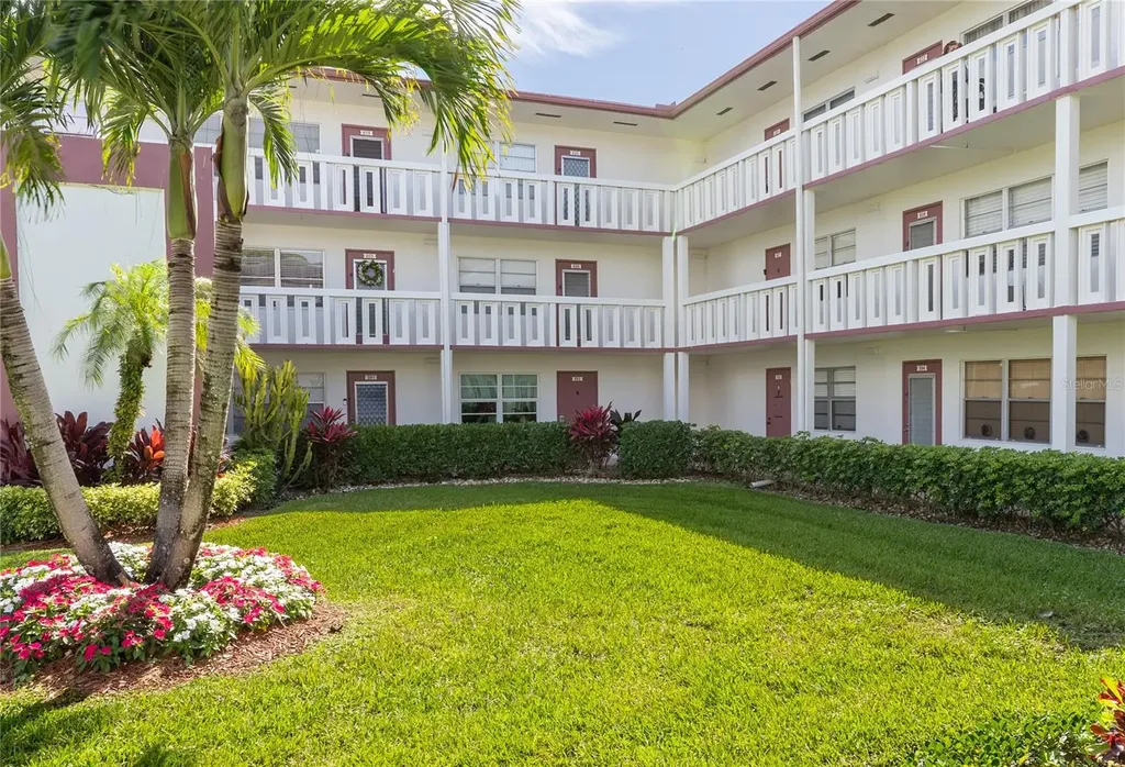 592 Fanshaw O Boca Raton FL 33434