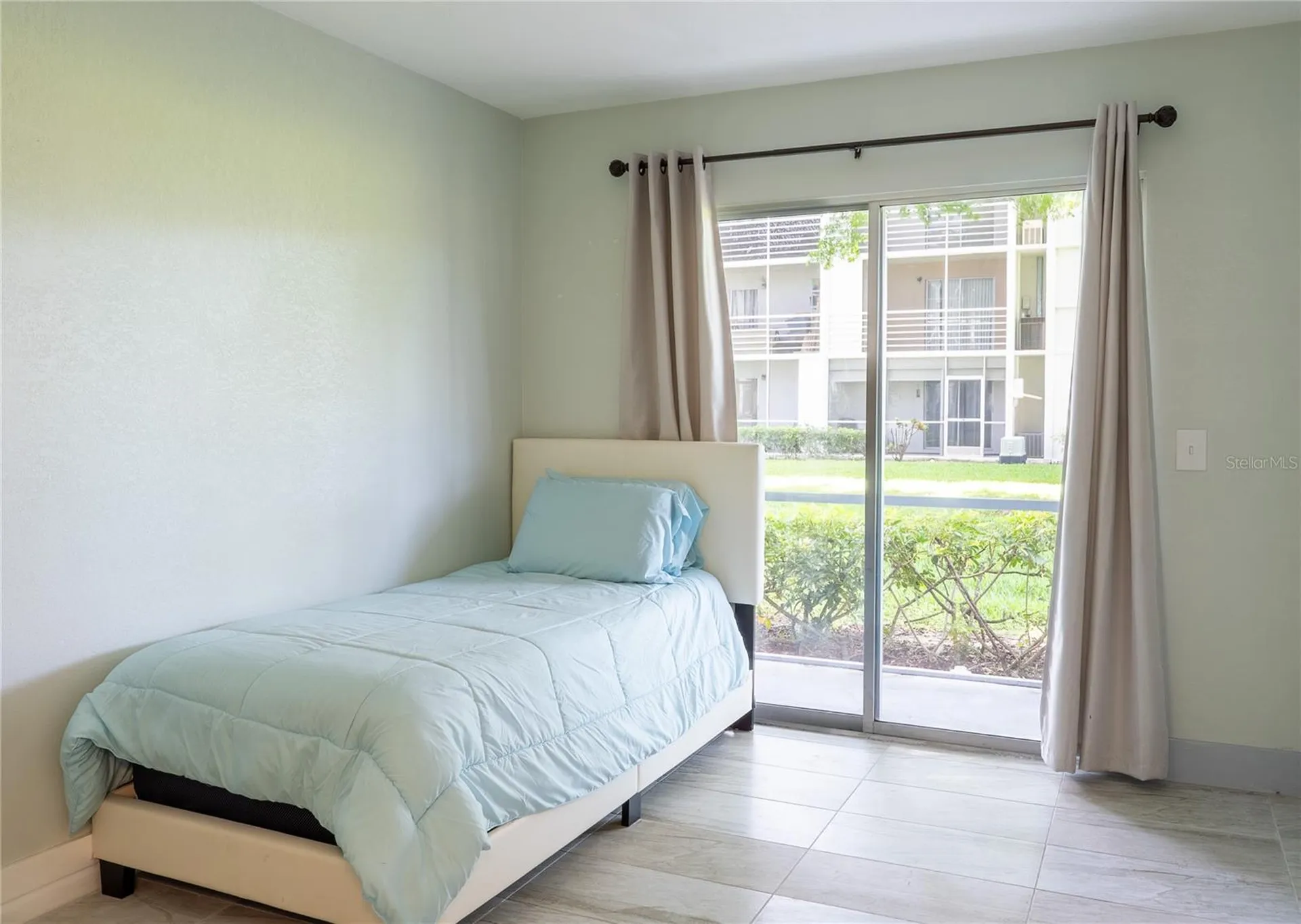 592 Fanshaw O Boca Raton FL 33434