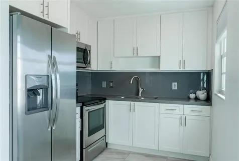 592 Fanshaw O Boca Raton FL 33434