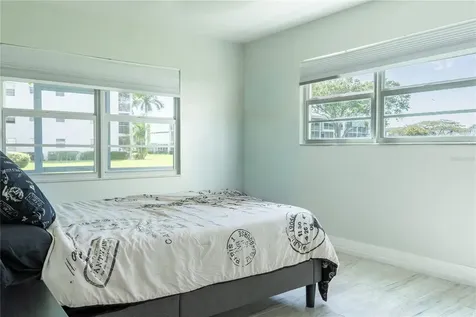 592 Fanshaw O Boca Raton FL 33434