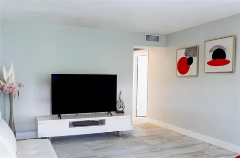 592 Fanshaw O Boca Raton FL 33434