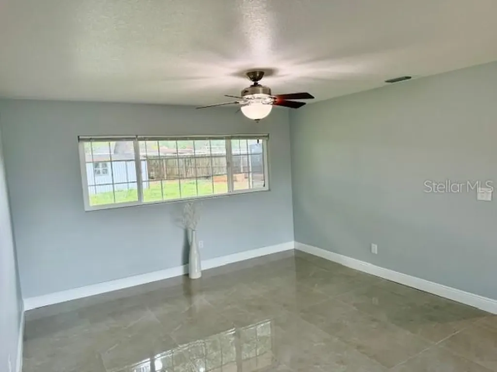 1337 Lake Asher Circle Apopka FL 32703