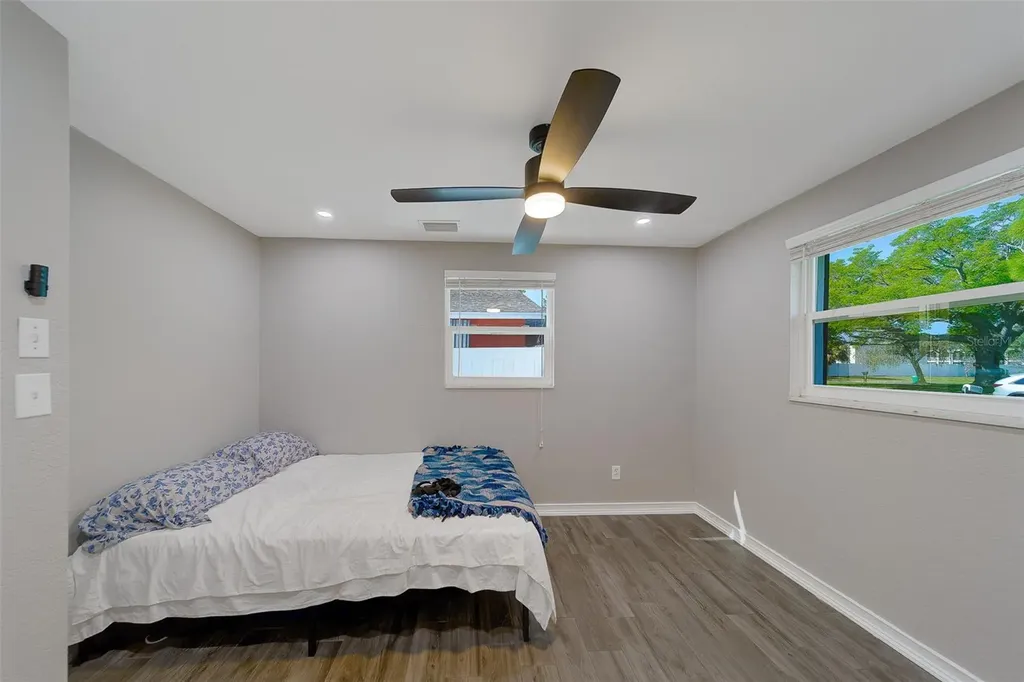 7849 86th Way N Seminole FL 33777