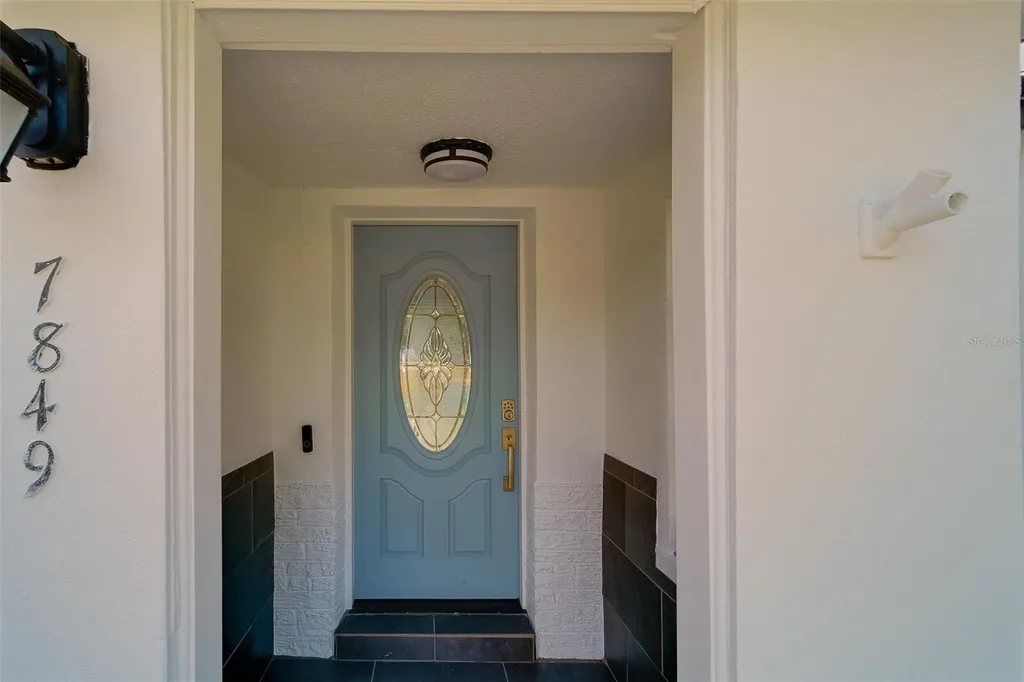 7849 86th Way N Seminole FL 33777