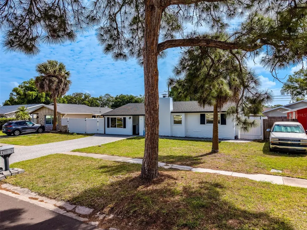 7849 86th Way N Seminole FL 33777