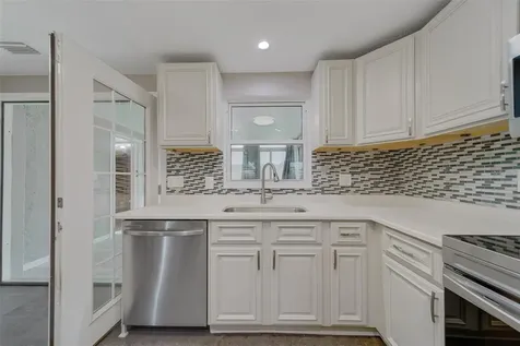 7849 86th Way N Seminole FL 33777