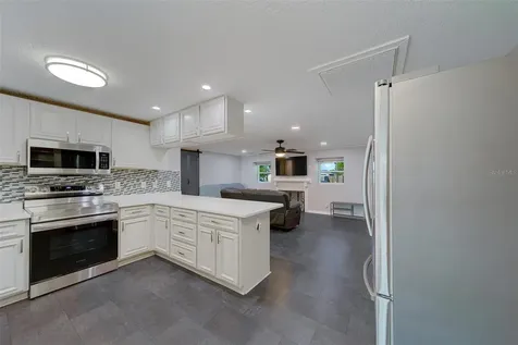 7849 86th Way N Seminole FL 33777