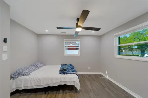 7849 86th Way N Seminole FL 33777