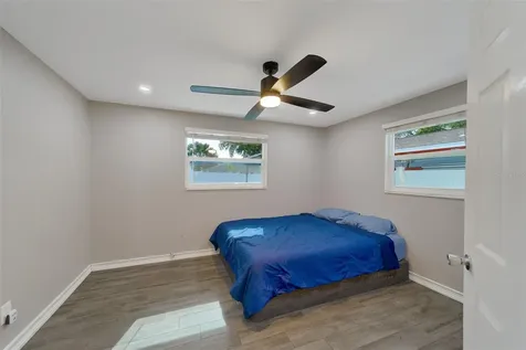 7849 86th Way N Seminole FL 33777