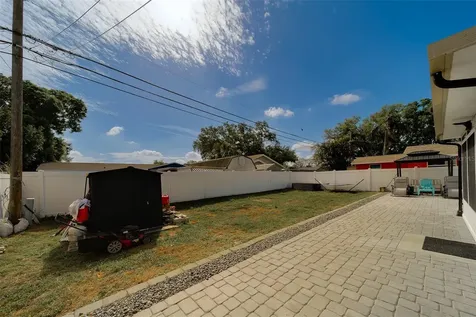 7849 86th Way N Seminole FL 33777