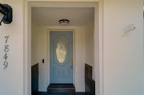 7849 86th Way N Seminole FL 33777