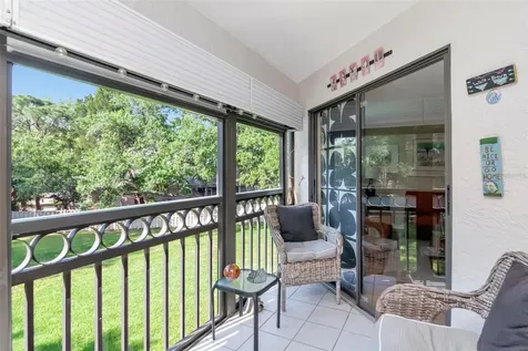 484 Santa Cruz Place NE St Petersburg FL 33703