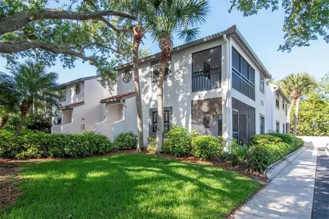 484 Santa Cruz Place NE St Petersburg FL 33703