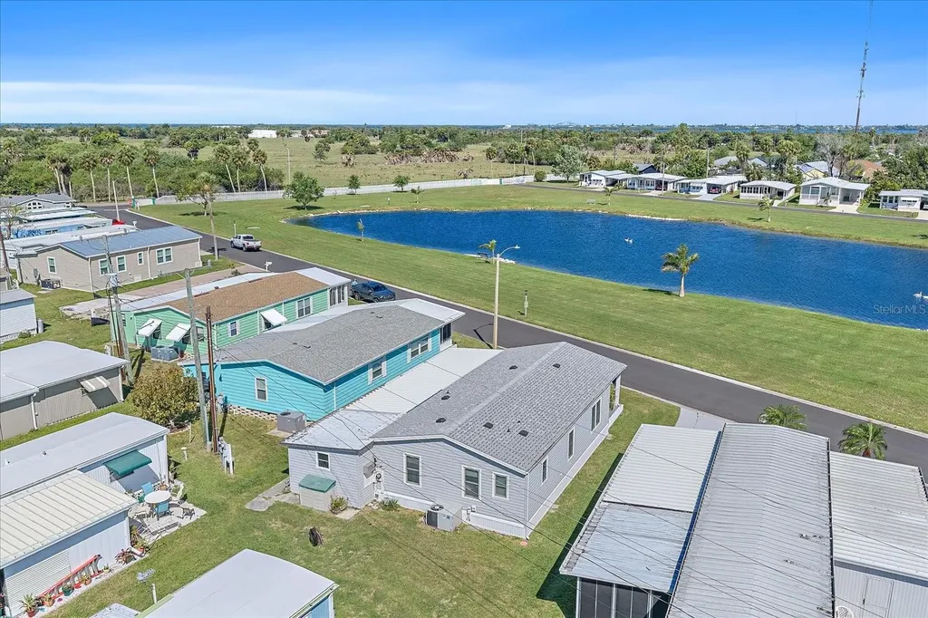 137 Lakeview Drive Palmetto FL 34221
