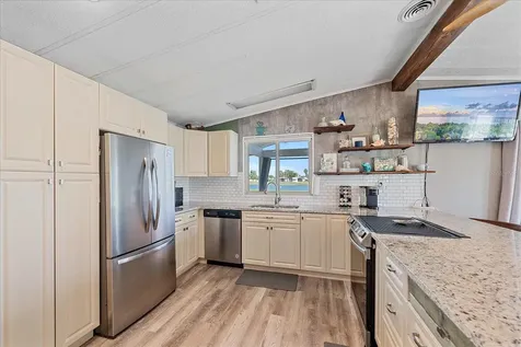 137 Lakeview Drive Palmetto FL 34221
