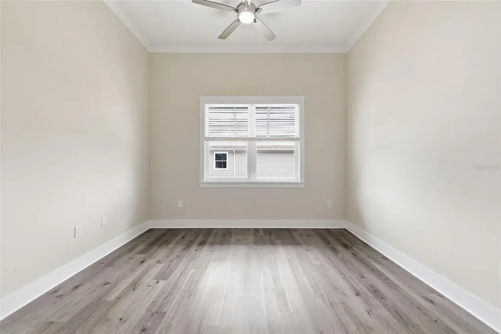 1225 Savona Drive NE St Petersburg FL 33702