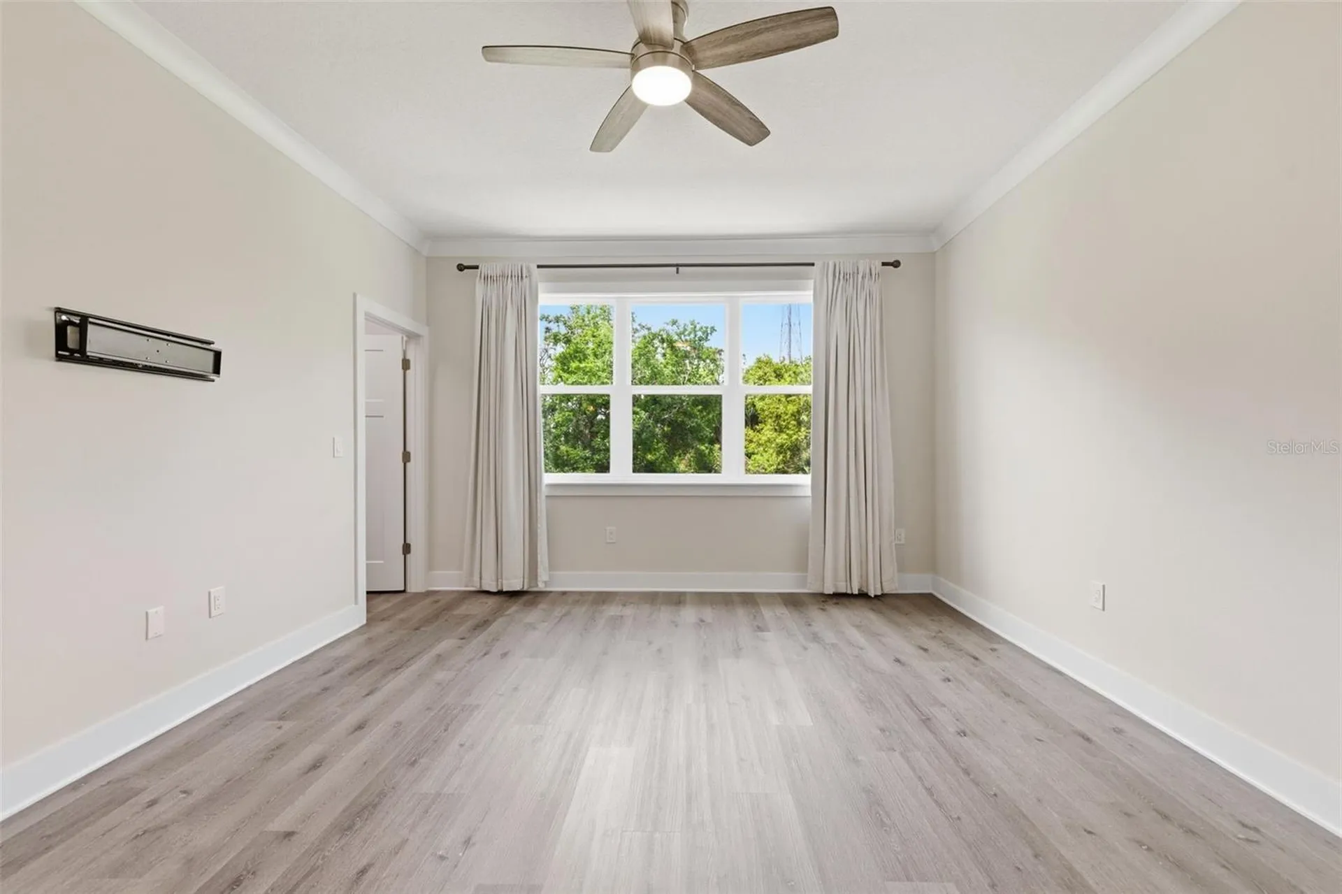 1225 Savona Drive NE St Petersburg FL 33702
