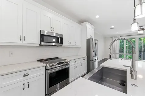 1225 Savona Drive NE St Petersburg FL 33702