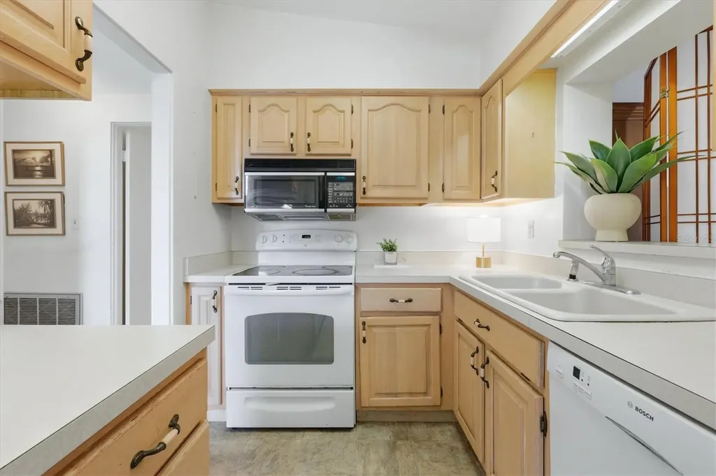 3876 Prudence Drive Sarasota FL 34235
