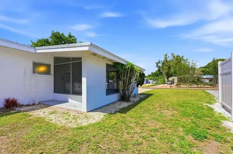 3876 Prudence Drive Sarasota FL 34235