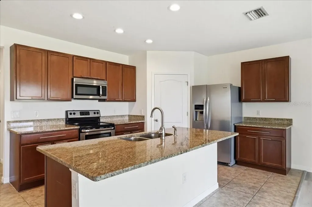 15769 High Bell Place Bradenton FL 34212