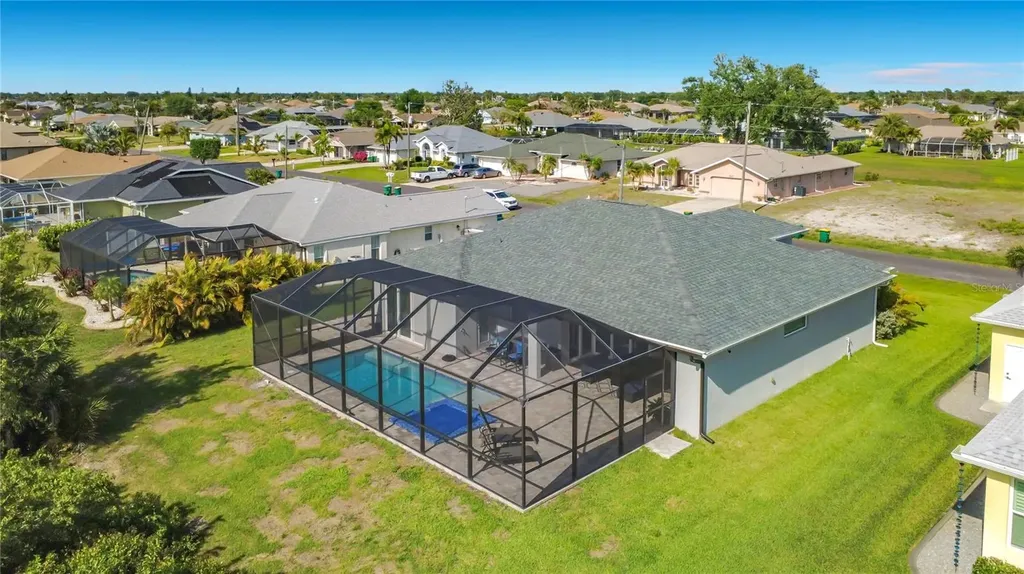 186 Fairway Road Rotonda West FL 33947