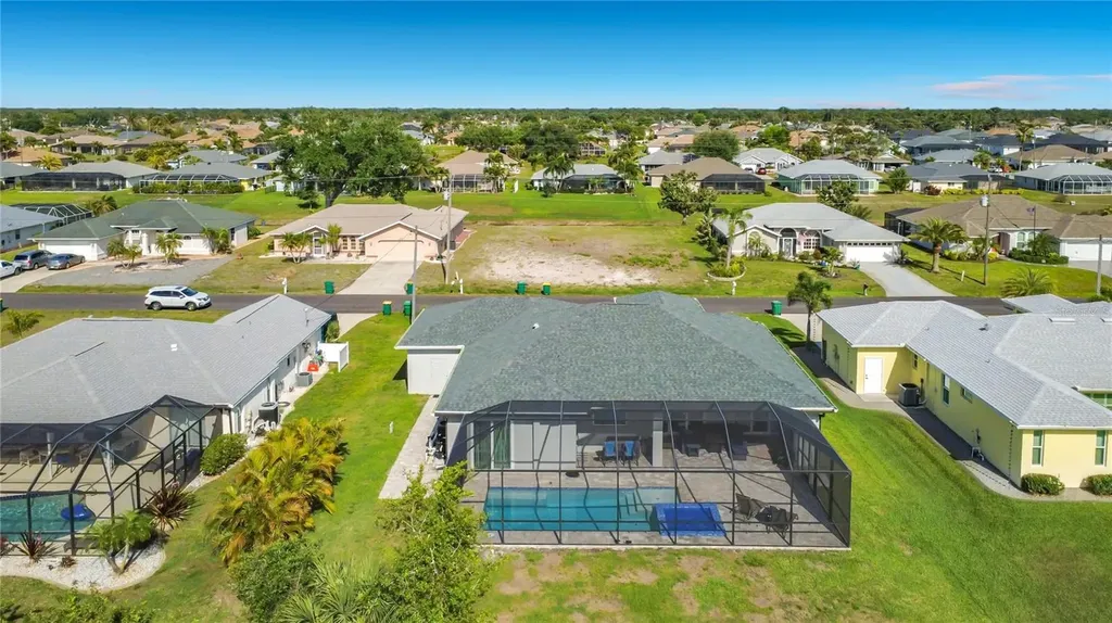186 Fairway Road Rotonda West FL 33947