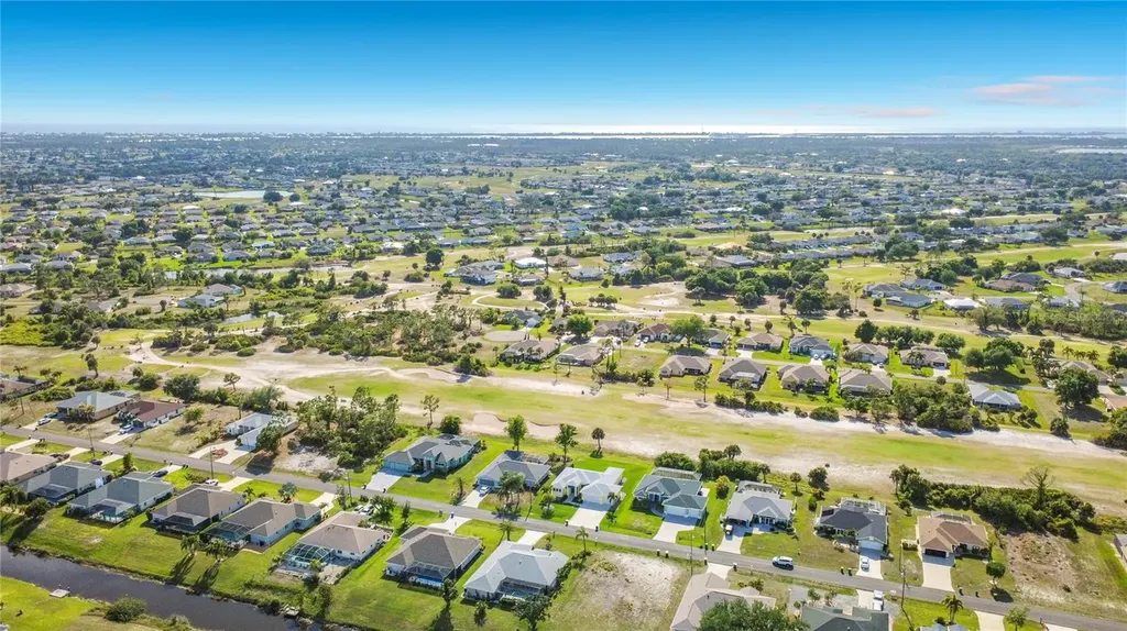 186 Fairway Road Rotonda West FL 33947