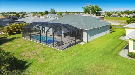 186 Fairway Road Rotonda West FL 33947