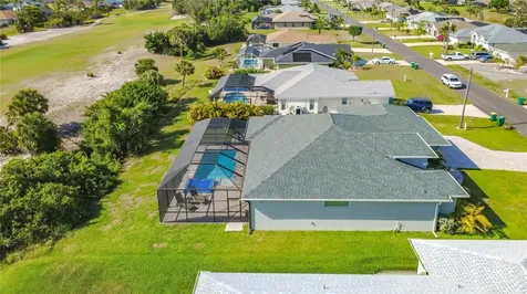 186 Fairway Road Rotonda West FL 33947