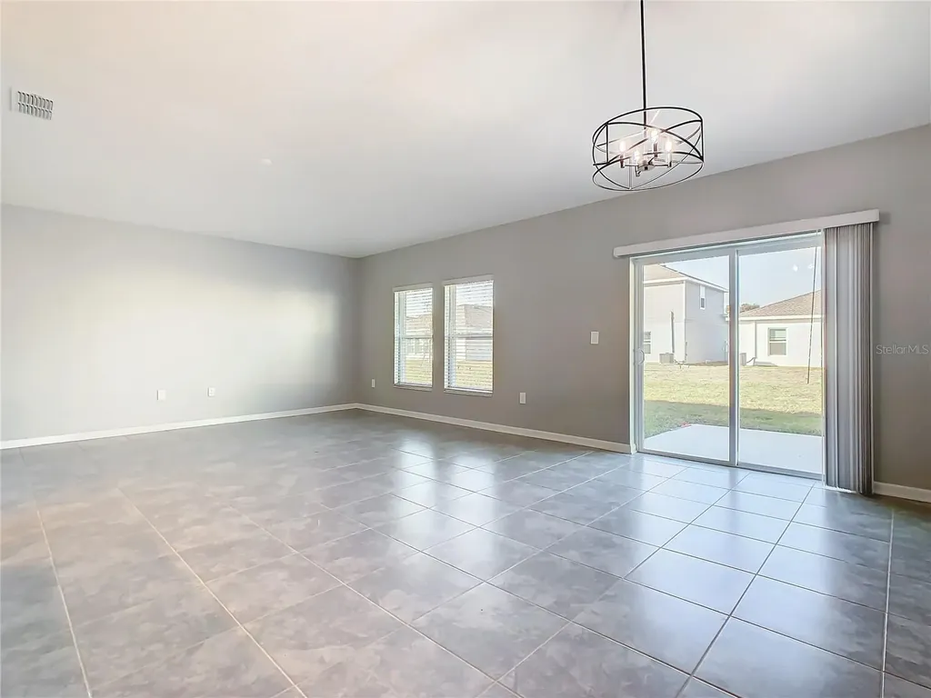 1033 Holden Way Eagle Lake FL 33839